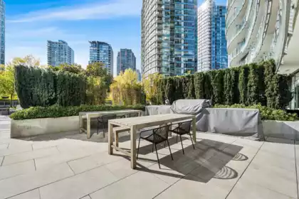 Swimming Pool Photo of 2717 89 Nelson Street, Vancouver, BC