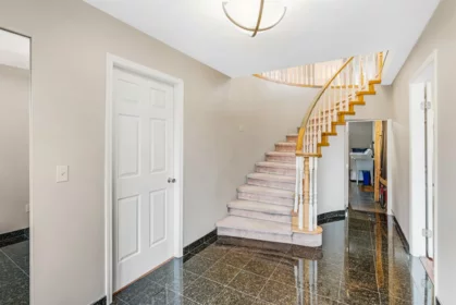 5655 Laurel Street, Burnaby, BC, Burnaby — Single Family Residence for sale