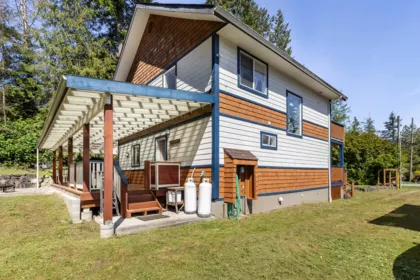 4536 Rondeview Road, Madeira Park, BC, Madeira Park — Single Family Residence for sale