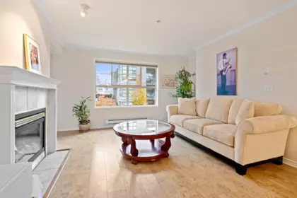 302 15325 17 Avenue, Surrey, BC, Surrey — Apartment/Condo for sale