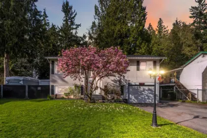 19769 38a Avenue, Langley, BC, Langley — Single Family Residence for sale