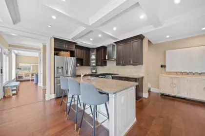 Kitchen Island Photo of 2575 W 7th Avenue, Vancouver, BC