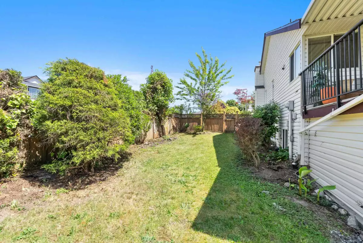 Backyard Photo of 2818 Crossley Drive, Abbotsford, BC