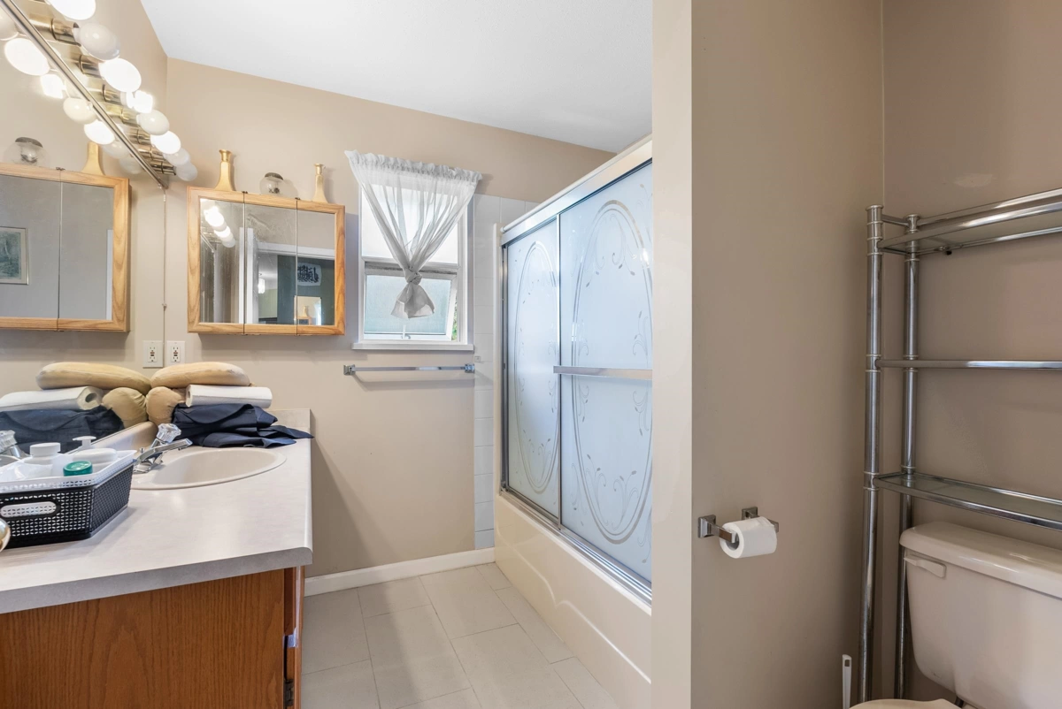 Basement Recreation Room Photo of 2818 Crossley Drive, Abbotsford, BC