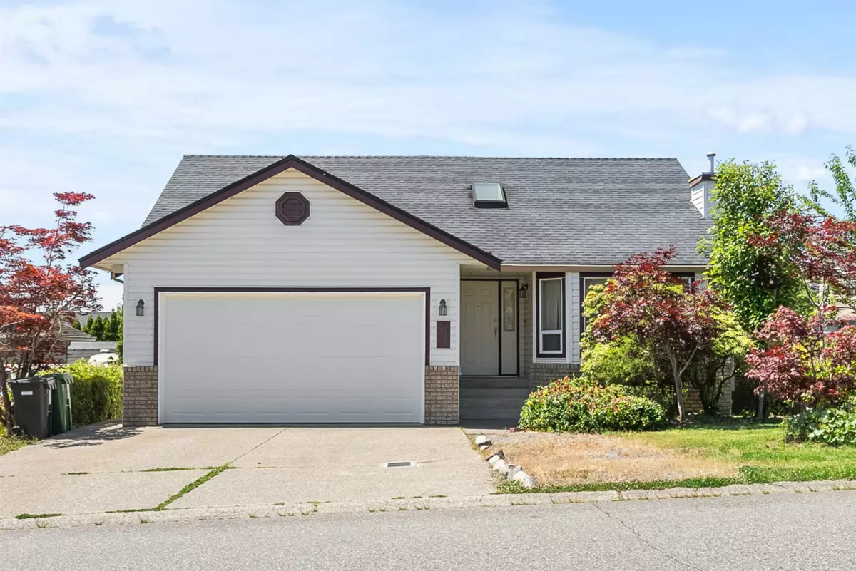 Exterior Front Photo of 2818 Crossley Drive, Abbotsford, BC