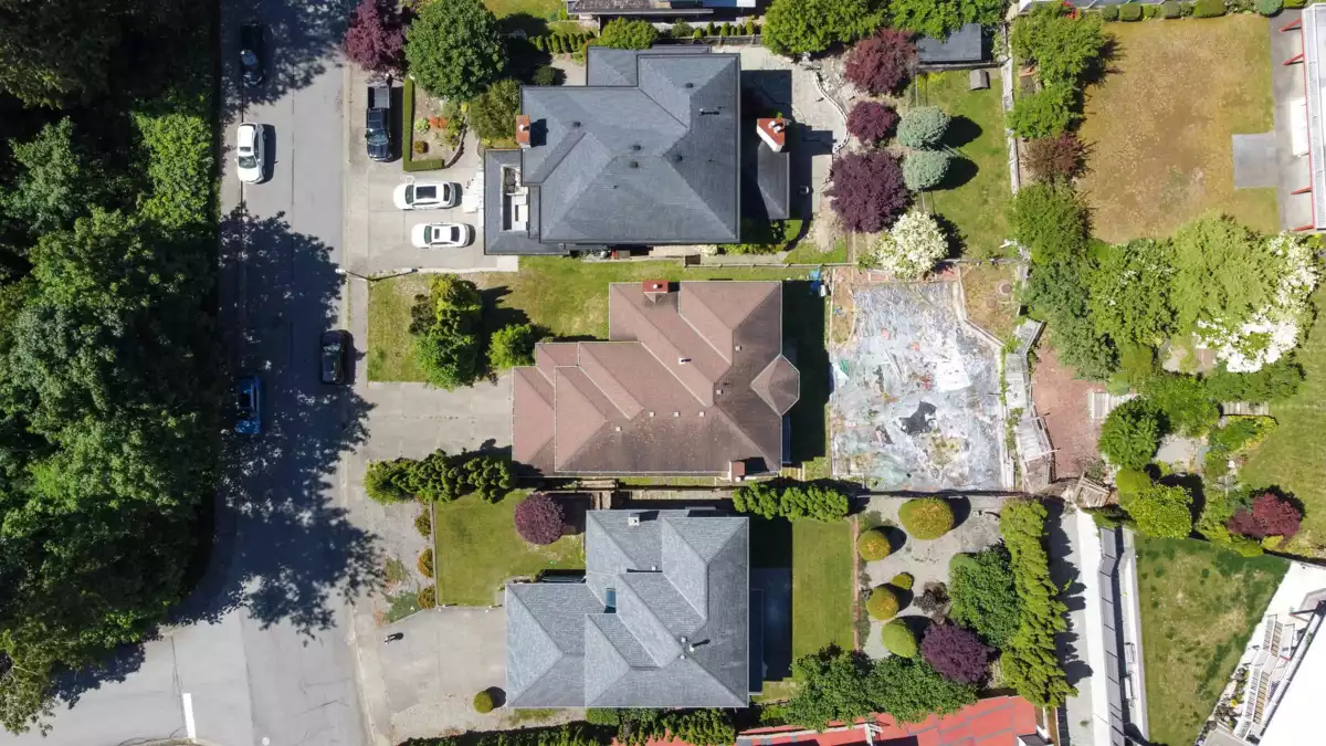 Dining Area Photo of 2267 Sorrento Drive, Coquitlam, BC