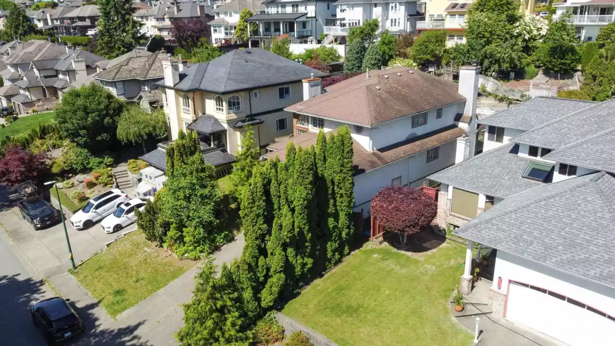 Living Room Photo of 2267 Sorrento Drive, Coquitlam, BC