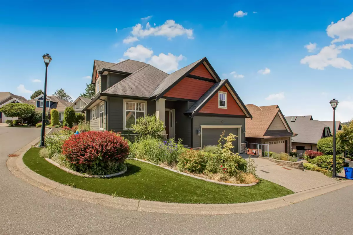 Exterior Front Photo of 32 3800 Golf Course Drive, Abbotsford, BC