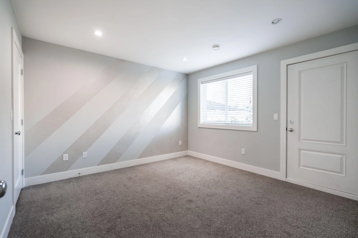 Basement Recreation Room Photo of 1 1408 Sixth Avenue, New Westminster, BC