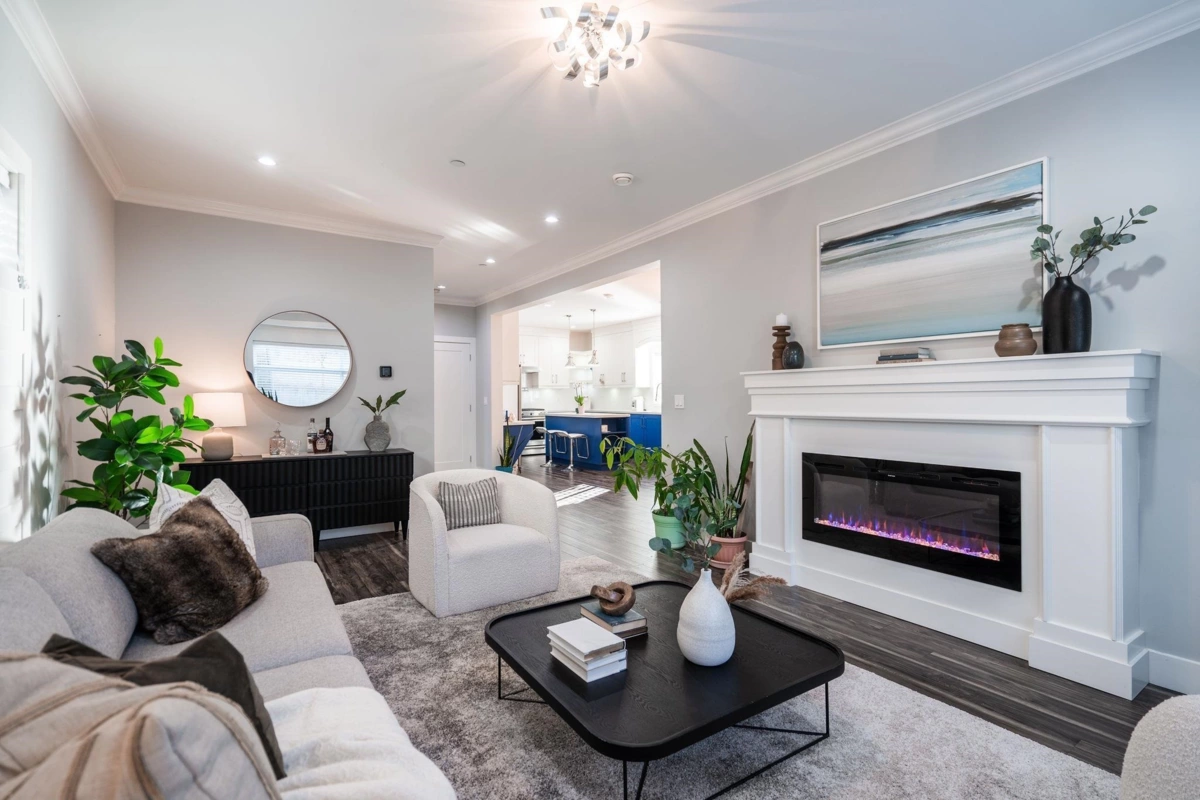 Kitchen Photo of 1 1408 Sixth Avenue, New Westminster, BC
