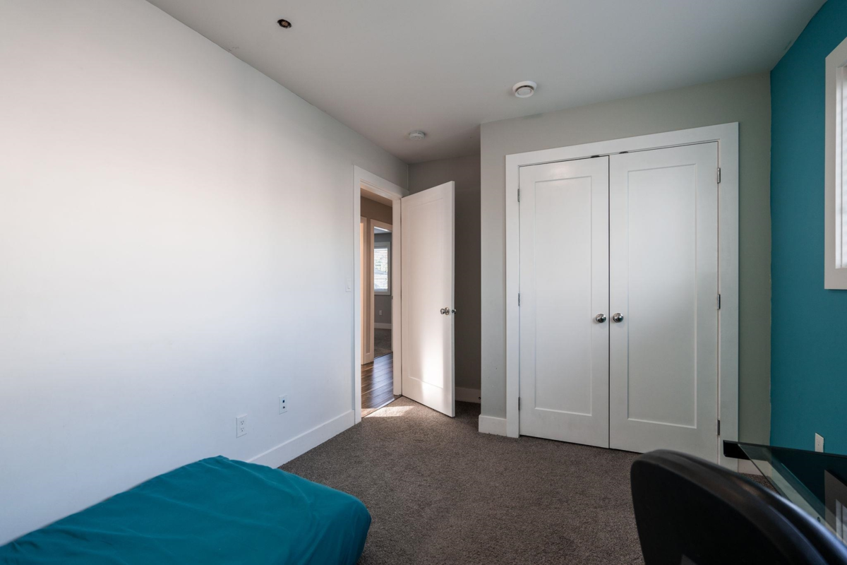 Staircase Photo of 1 1408 Sixth Avenue, New Westminster, BC