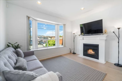 5412 Norfolk Street, Burnaby, BC, Burnaby — Half Duplex for sale