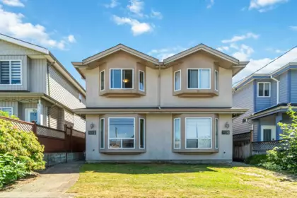 5412 Norfolk Street, Burnaby, BC, Burnaby — Half Duplex for sale