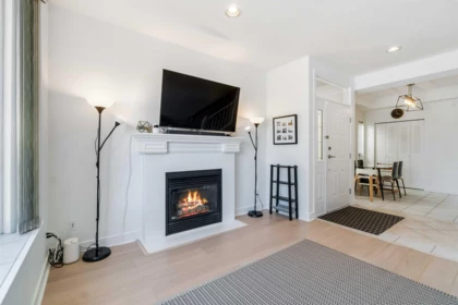 5412 Norfolk Street, Burnaby, BC, Burnaby — Half Duplex for sale