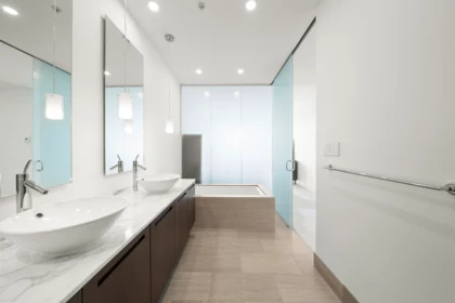 Hallway Photo of 5704 1128 W Georgia Street, Vancouver, BC