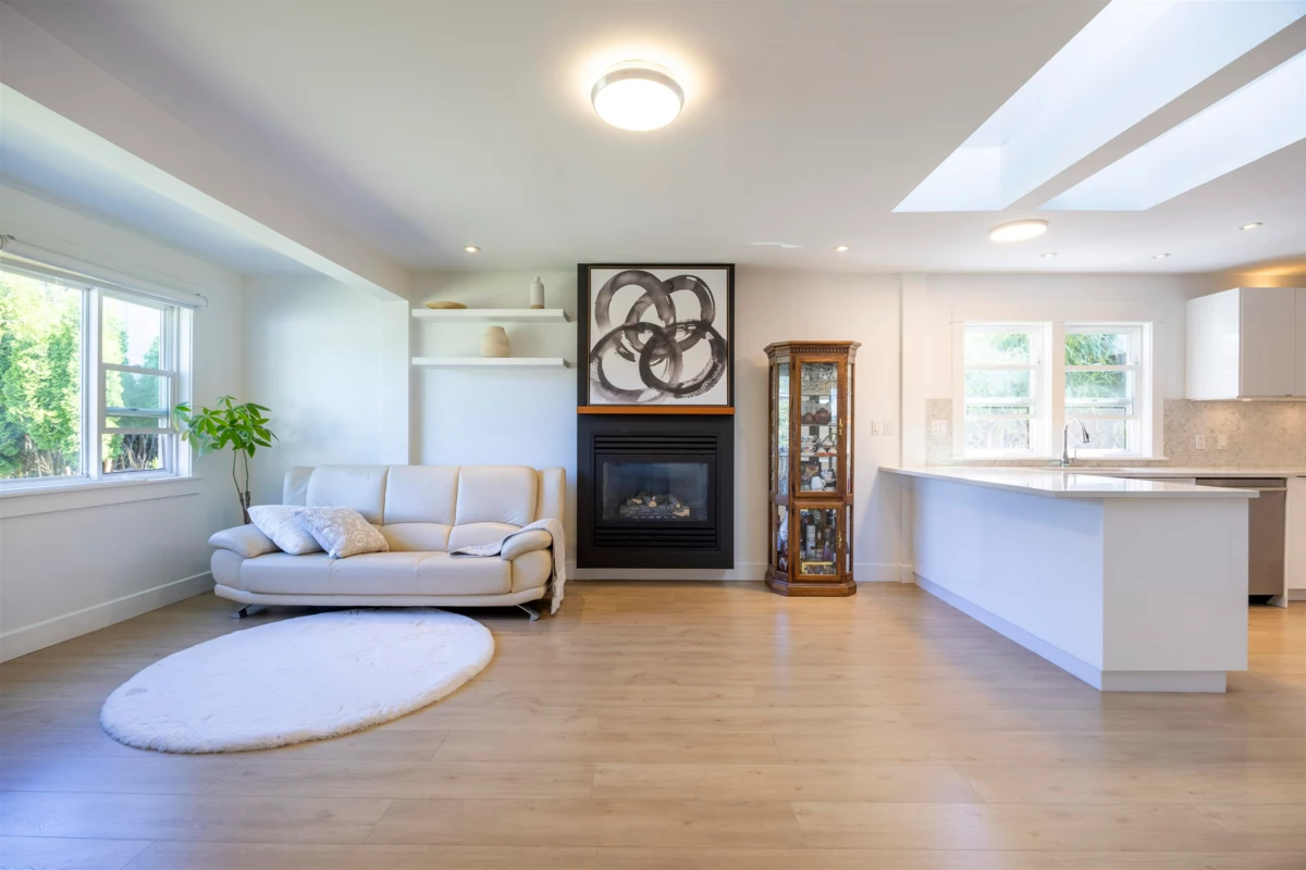 Family Room Photo of 931 Sperling Avenue, Burnaby, BC