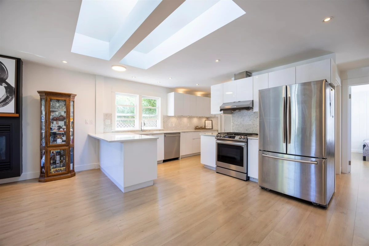 Pantry Photo of 931 Sperling Avenue, Burnaby, BC