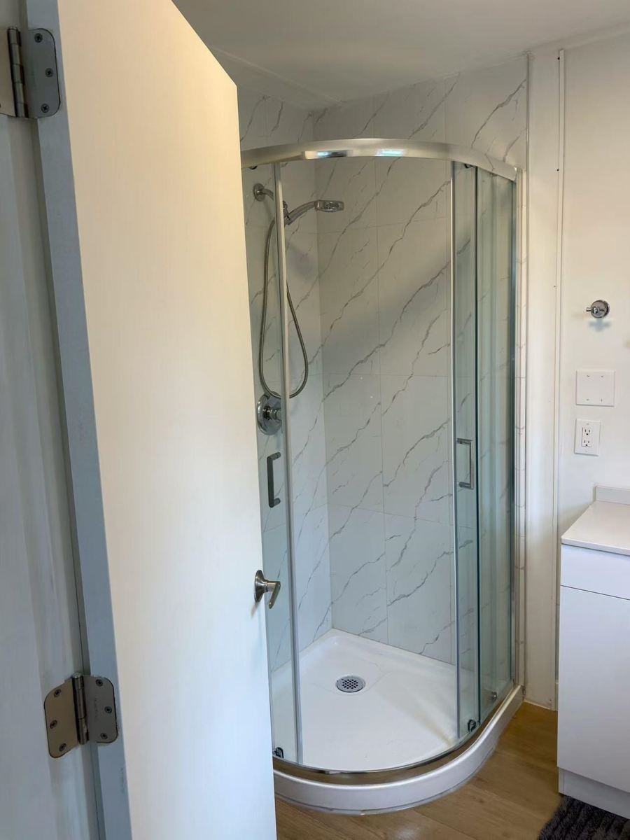 Powder Room Photo of 931 Sperling Avenue, Burnaby, BC