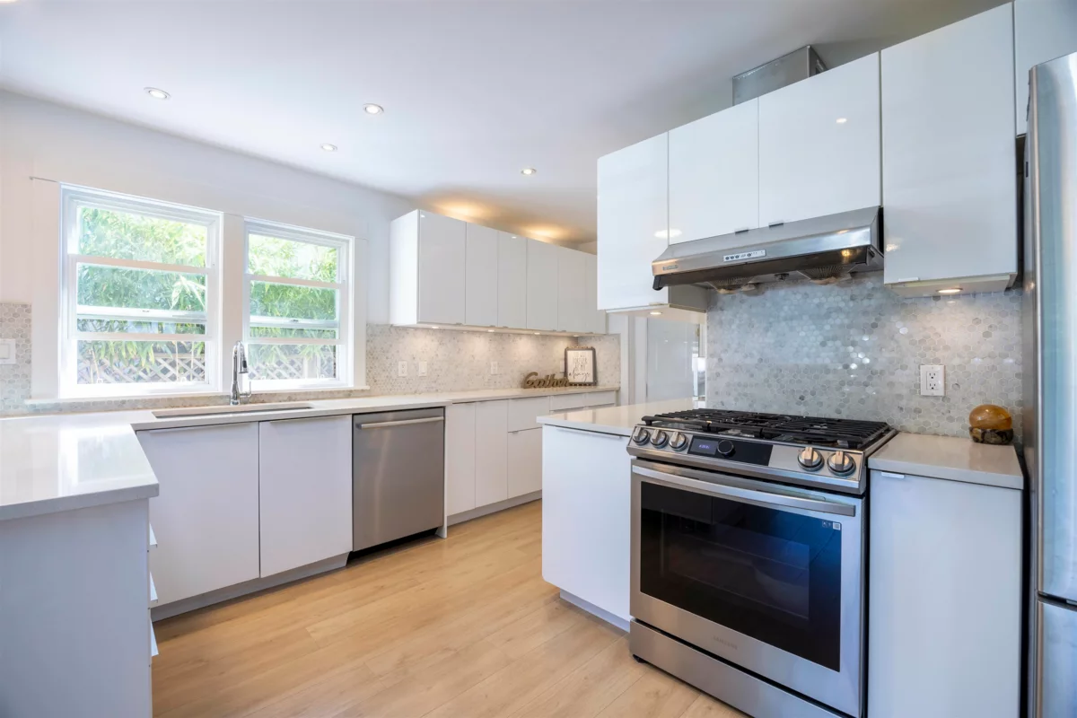 Primary Bedroom Photo of 931 Sperling Avenue, Burnaby, BC