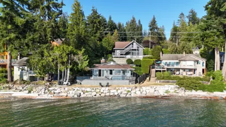 4857 Sunshine Coast Highway, Sechelt, BC, Sechelt — Single Family Residence for sale