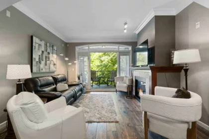 318 990 Adair Avenue, Coquitlam, BC, Coquitlam — Apartment/Condo for sale