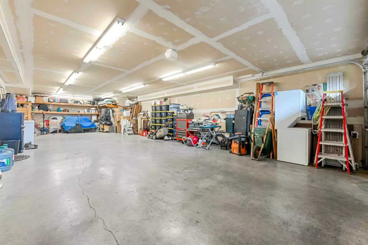 Swimming Pool Photo of 3072 Lazy A Avenue, Coquitlam, BC