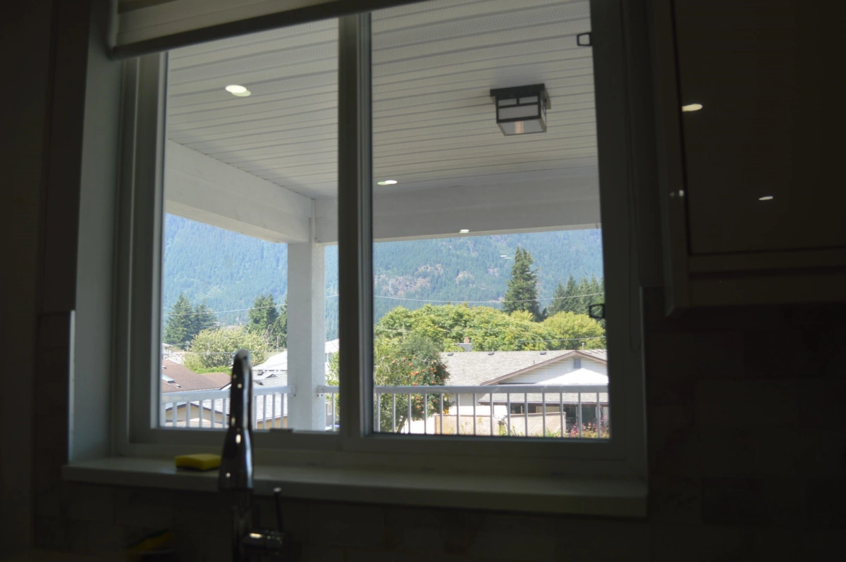 Guest Bathroom Photo of 539 Douglas Street, Hope, BC