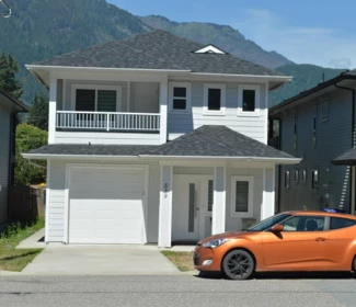 539 Douglas Street, Hope, BC, Hope — Single Family Residence for sale