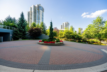 2202 290 Newport Drive, Port Moody, BC, Port Moody — Apartment/Condo for sale