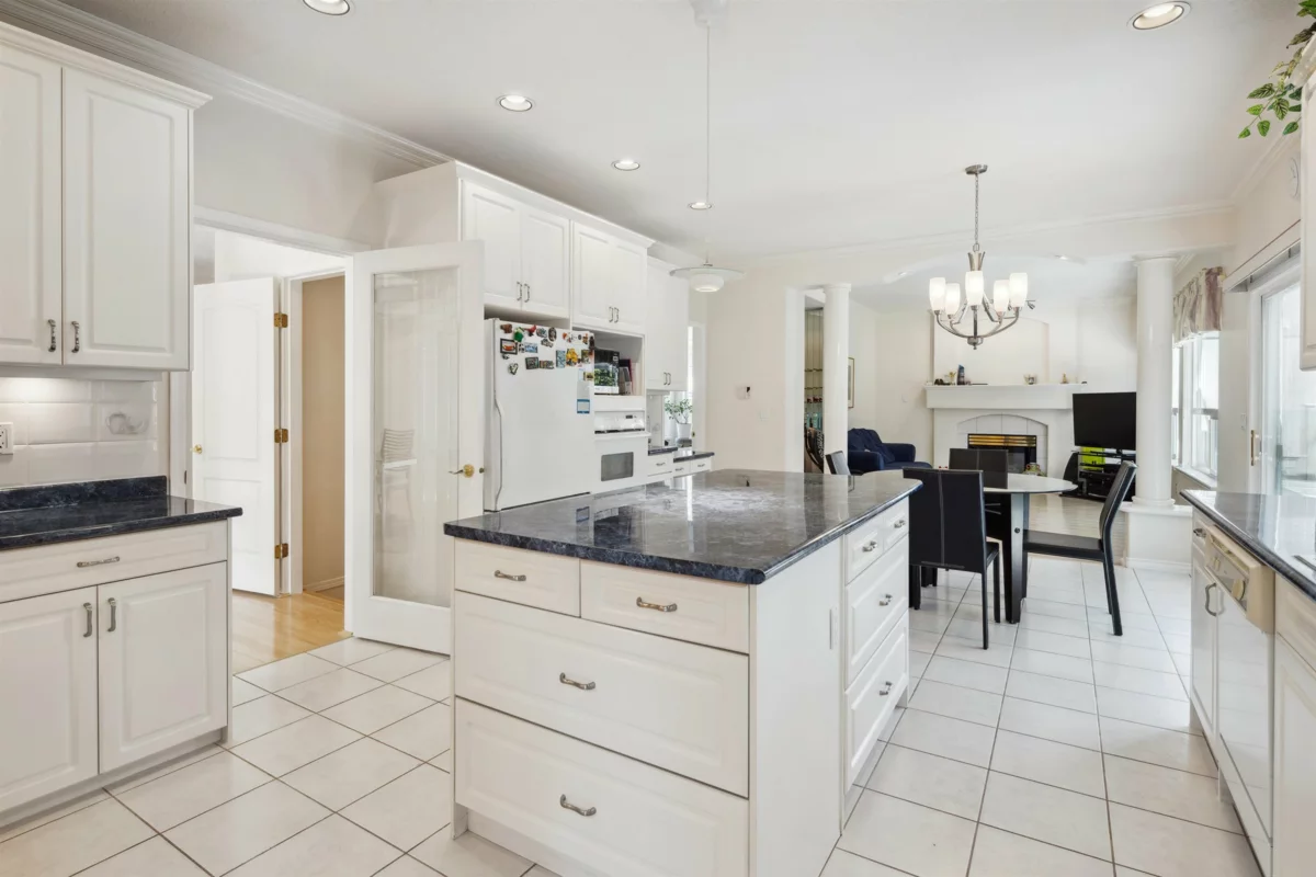 Guest Bathroom Photo of 2525 Sapphire Place, Coquitlam, BC