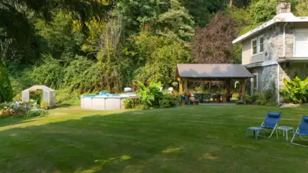 Breakfast Nook Photo of 35825 Old Yale Road, Abbotsford, BC