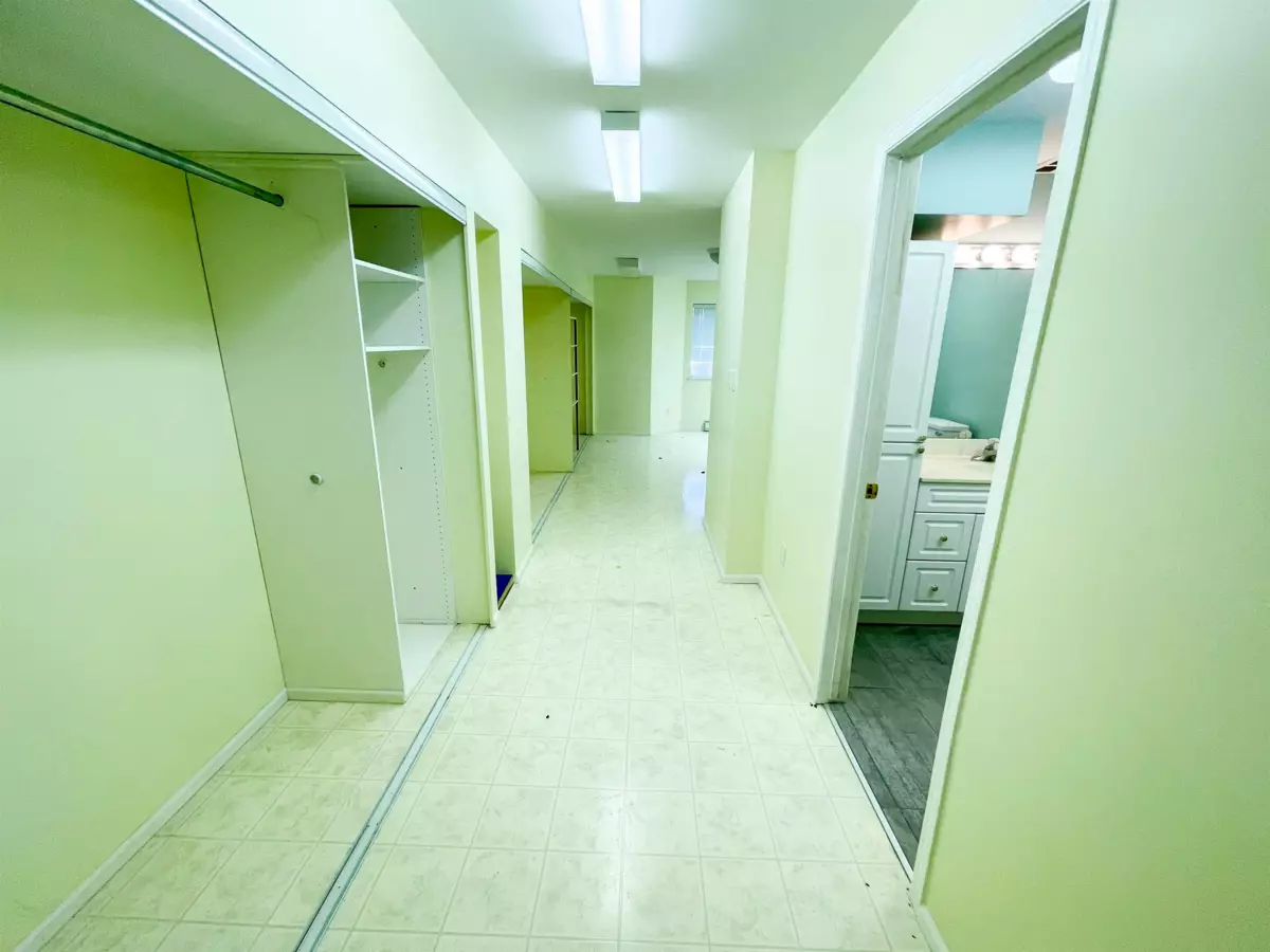 Hallway Photo of 43 2533 152 Street, Surrey, BC