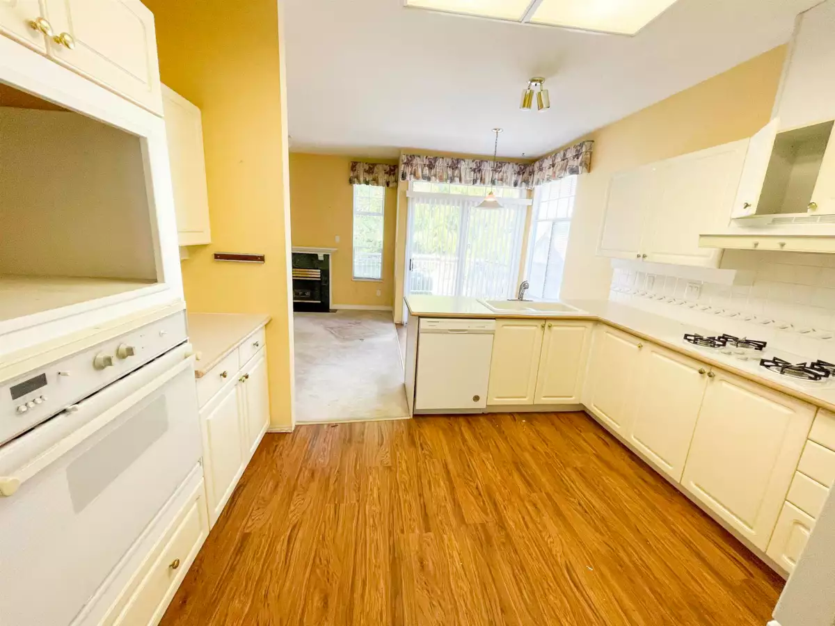 Primary Bathroom Photo of 43 2533 152 Street, Surrey, BC