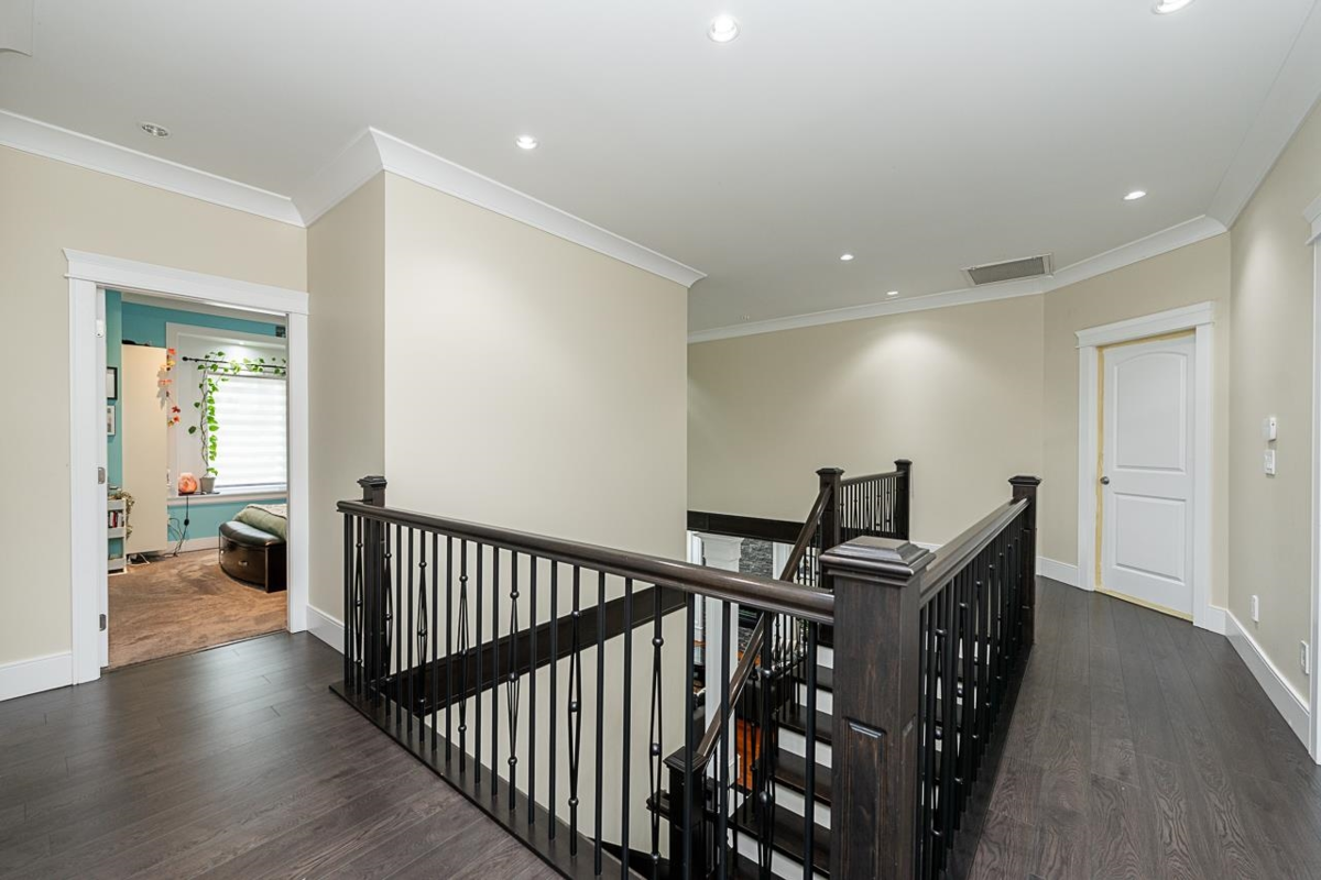 Basement Recreation Room Photo of 8917 134b Street, Surrey, BC