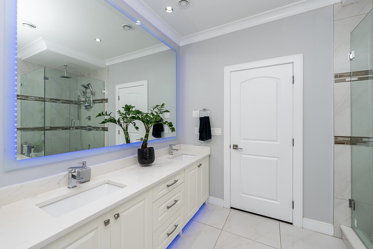 Outdoor Patio Photo of 8917 134b Street, Surrey, BC