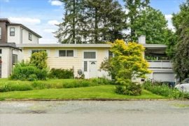 2512 James Street, Abbotsford, BC