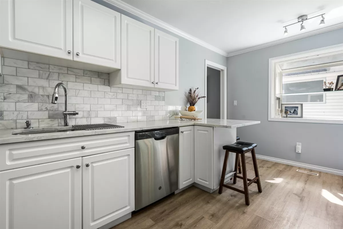 Bedroom 4 Photo of 200 Lakeshore Drive, Cultus Lake, BC