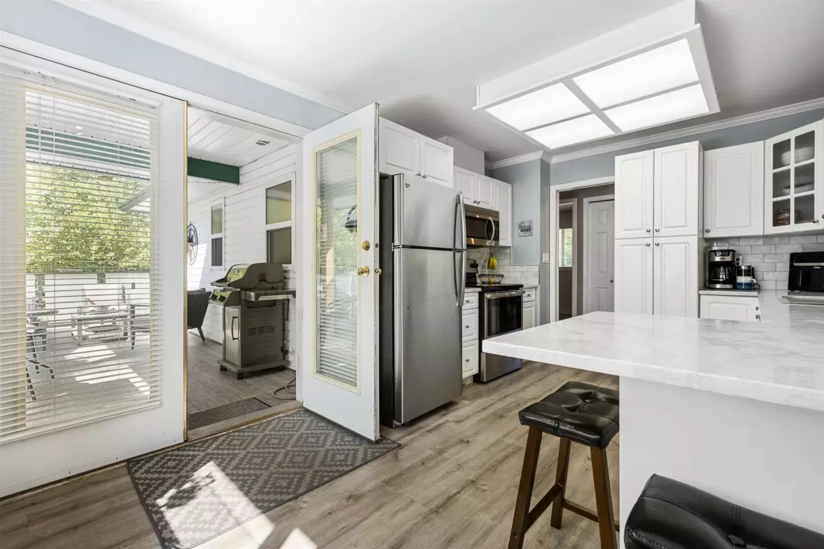 Powder Room Photo of 200 Lakeshore Drive, Cultus Lake, BC