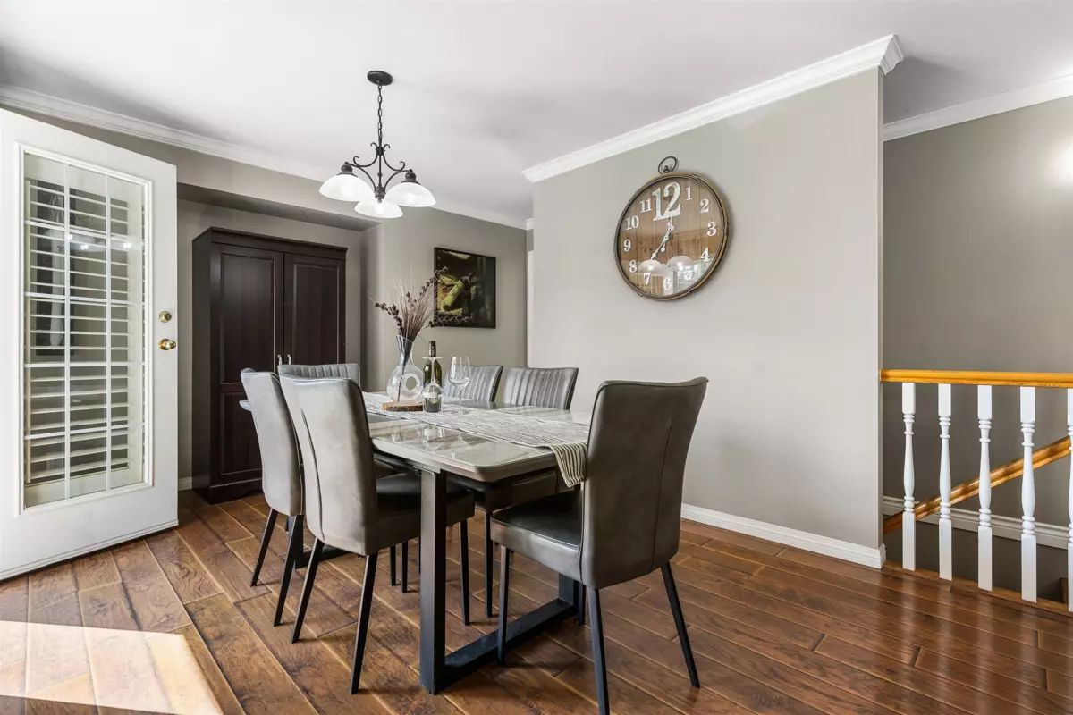 Primary Bedroom Photo of 200 Lakeshore Drive, Cultus Lake, BC