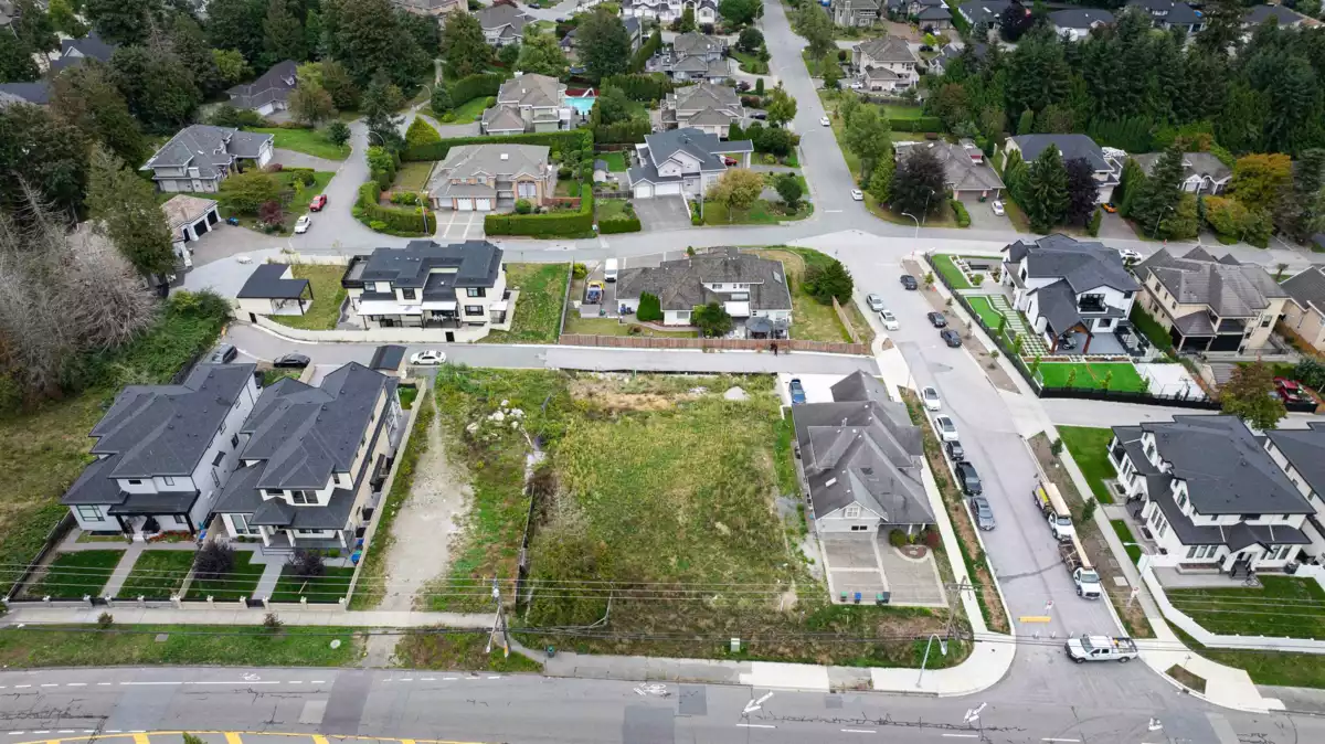 Living Room Photo of 5718 144 Street, Surrey, BC