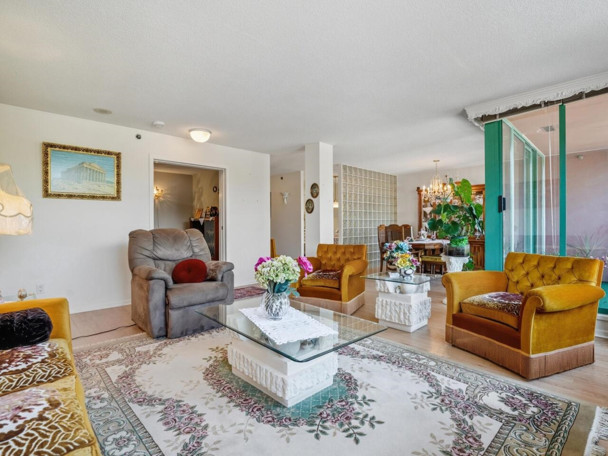 Dining Area Photo of 412 518 W 14th Avenue, Vancouver, BC