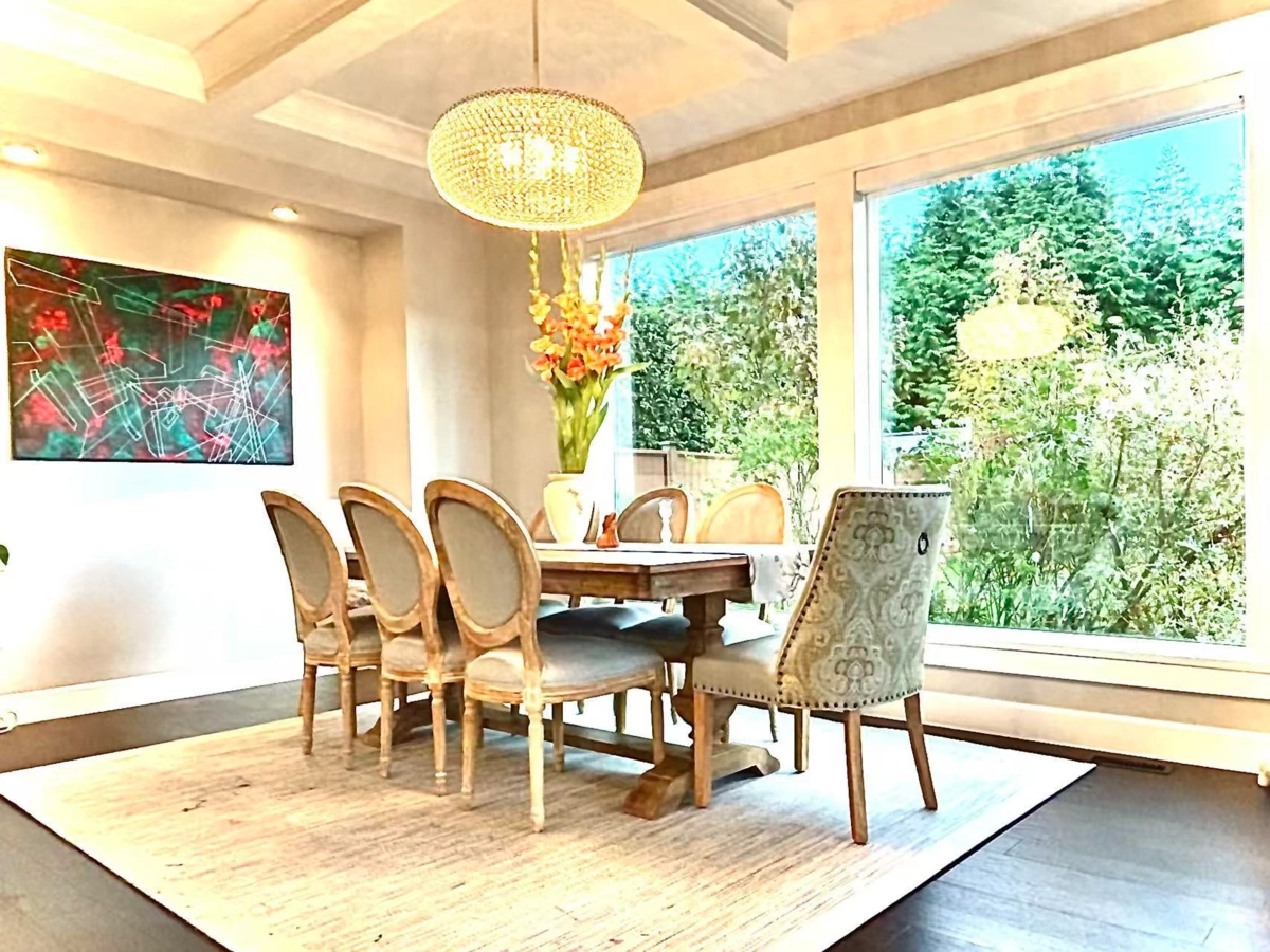 Family Room Photo of 16412 26b Avenue, Surrey, BC