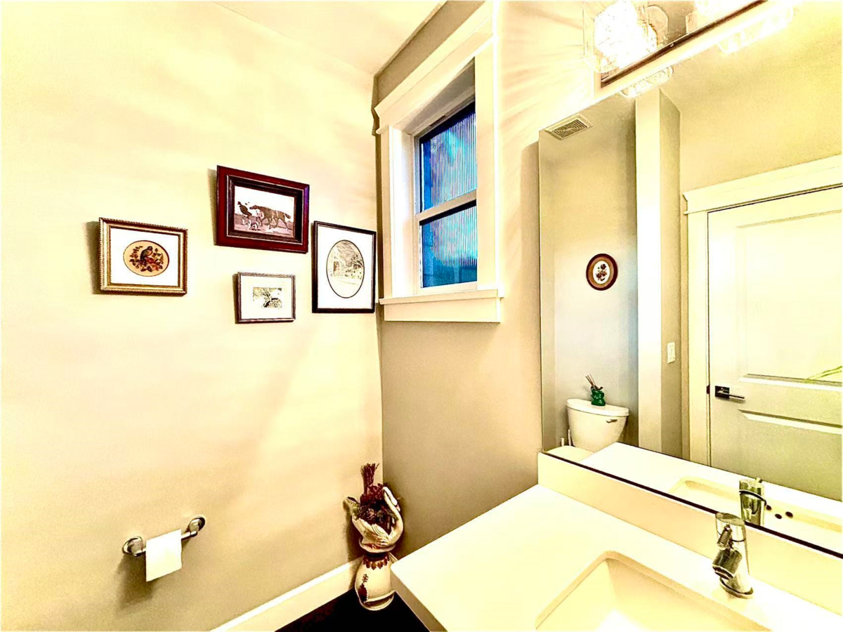 Garage Interior Photo of 16412 26b Avenue, Surrey, BC