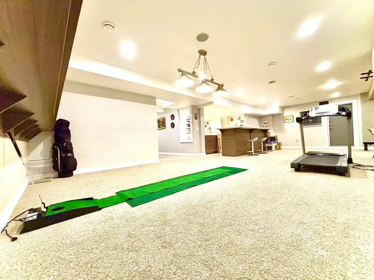 Mudroom Photo of 16412 26b Avenue, Surrey, BC