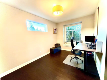 Loft / Bonus Room Photo of 16412 26b Avenue, Surrey, BC