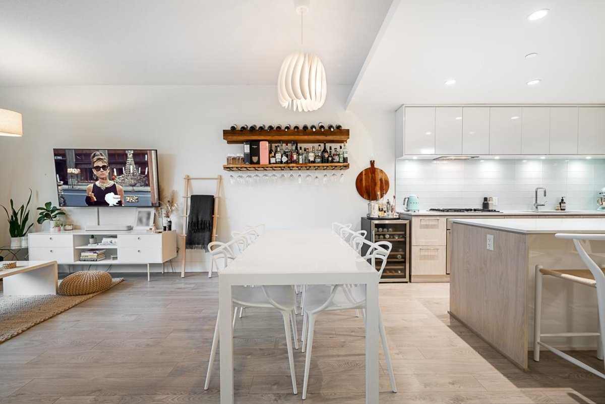 Dining Area Photo of 103 680 Seylynn Crescent, North Vancouver, BC