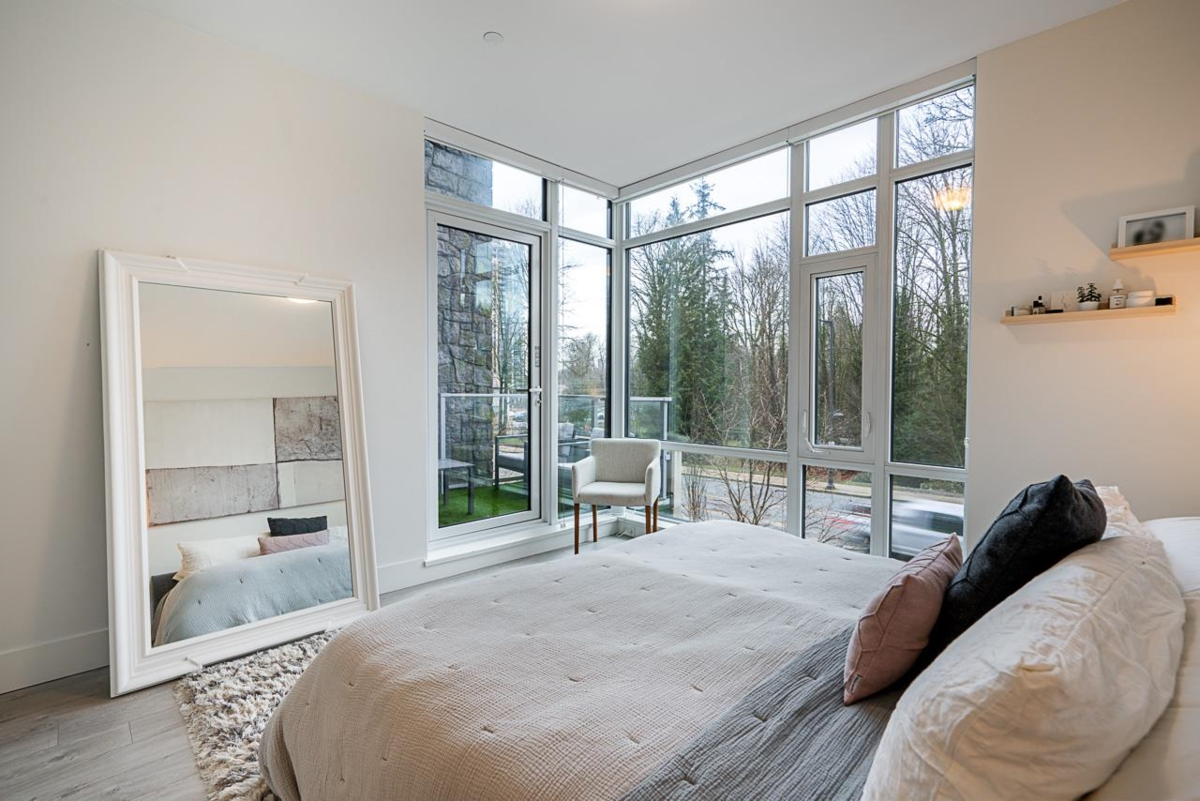 Guest Bathroom Photo of 103 680 Seylynn Crescent, North Vancouver, BC