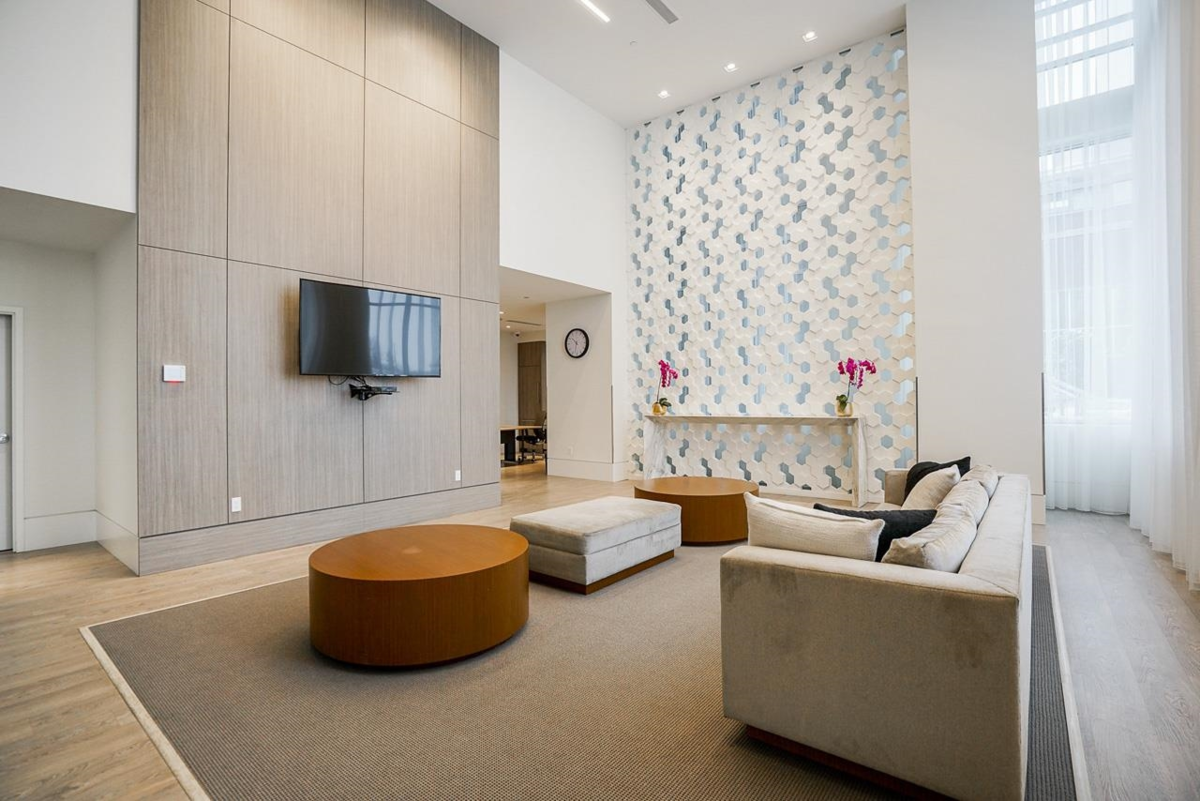 Outdoor Kitchen Photo of 103 680 Seylynn Crescent, North Vancouver, BC