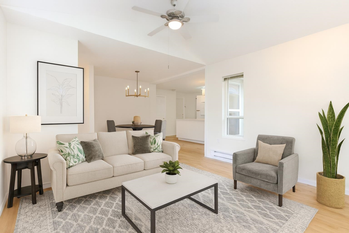 Breakfast Nook Photo of 13 1201 Pemberton Avenue, Squamish, BC