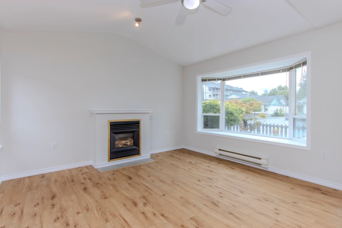 Kitchen Photo of 13 1201 Pemberton Avenue, Squamish, BC